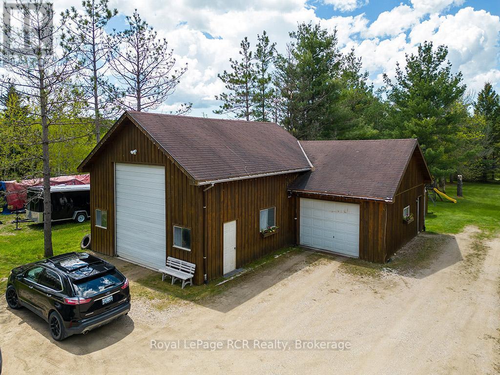 












132376 SOUTHGATE  13 SIDE ROAD

,
Southgate,




Ontario
N0C1B0

