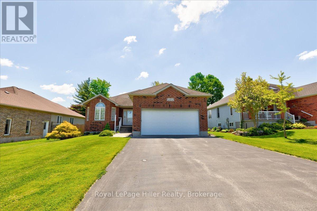 












52 LAWRENCE STREET

,
Wellesley,




Ontario
N0B2T0

