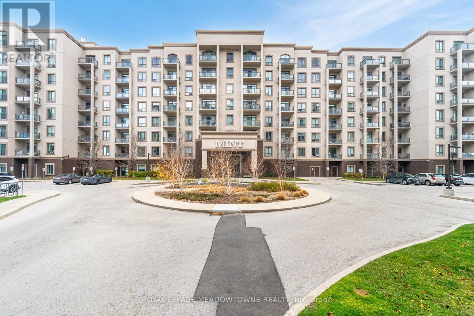 












406 - 2490 OLD BRONTE ROAD E

,
Oakville,




Ontario
L6M0Y5

