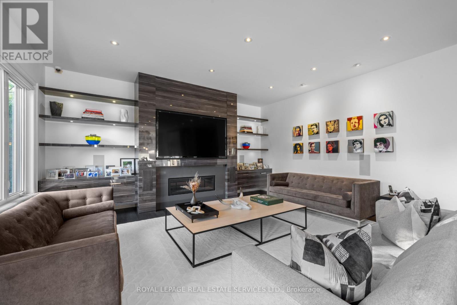 












22 BIRCHCROFT ROAD

,
Toronto,




Ontario
M9A2L4


