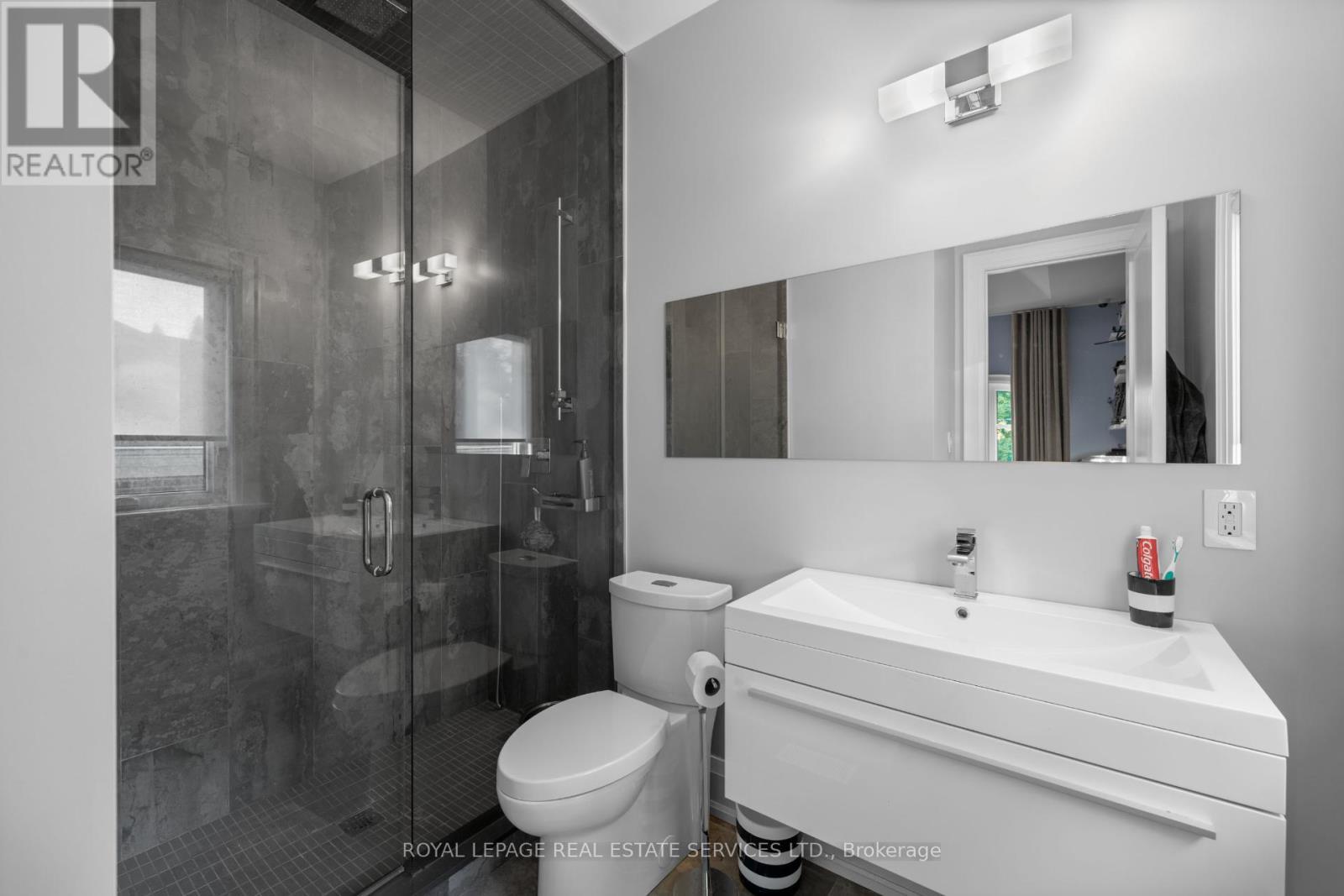 












22 BIRCHCROFT ROAD

,
Toronto,




Ontario
M9A2L4

