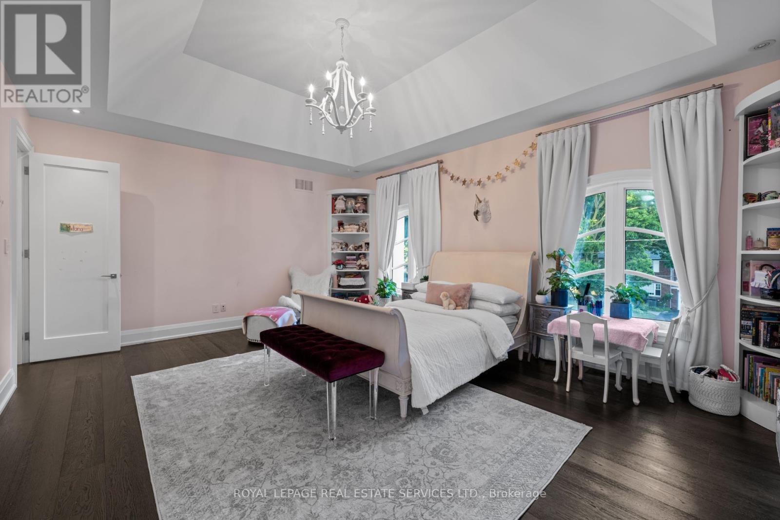 












22 BIRCHCROFT ROAD

,
Toronto,




Ontario
M9A2L4

