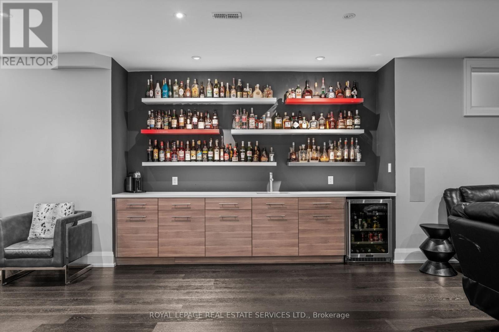 












22 BIRCHCROFT ROAD

,
Toronto,




Ontario
M9A2L4

