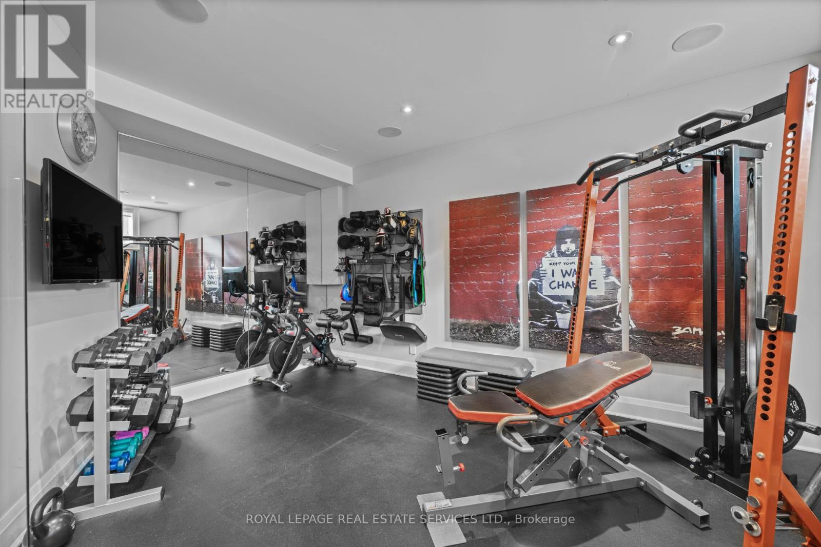 












22 BIRCHCROFT ROAD

,
Toronto,




Ontario
M9A2L4

