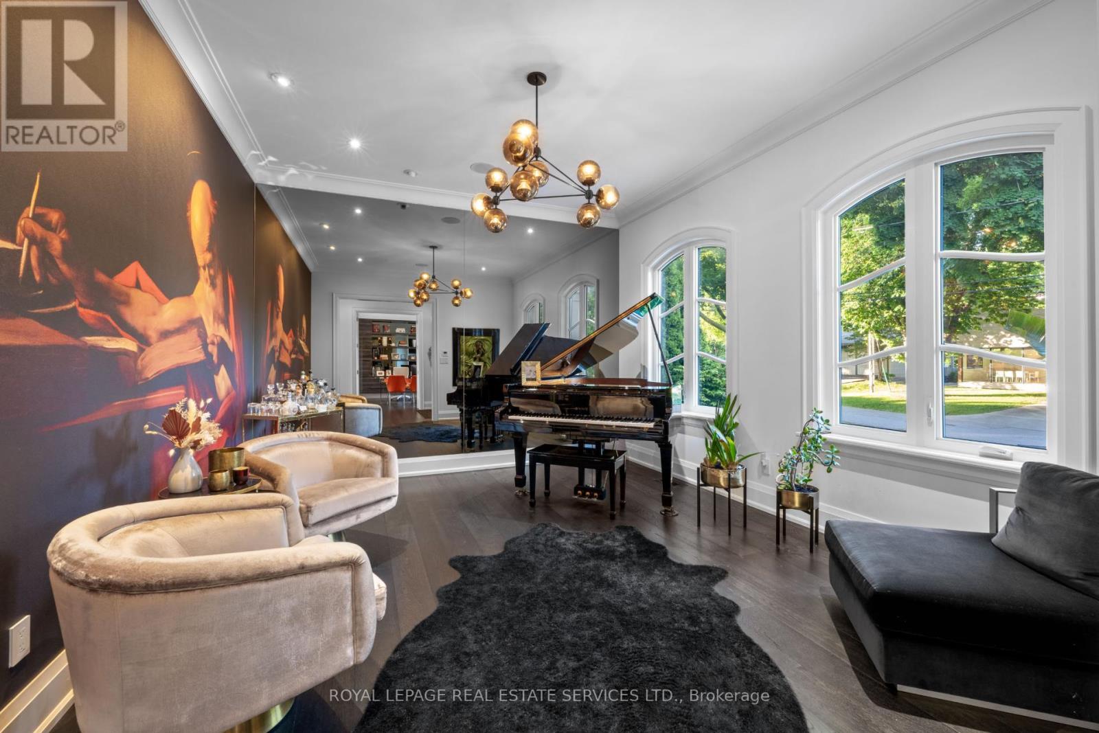 












22 BIRCHCROFT ROAD

,
Toronto,




Ontario
M9A2L4

