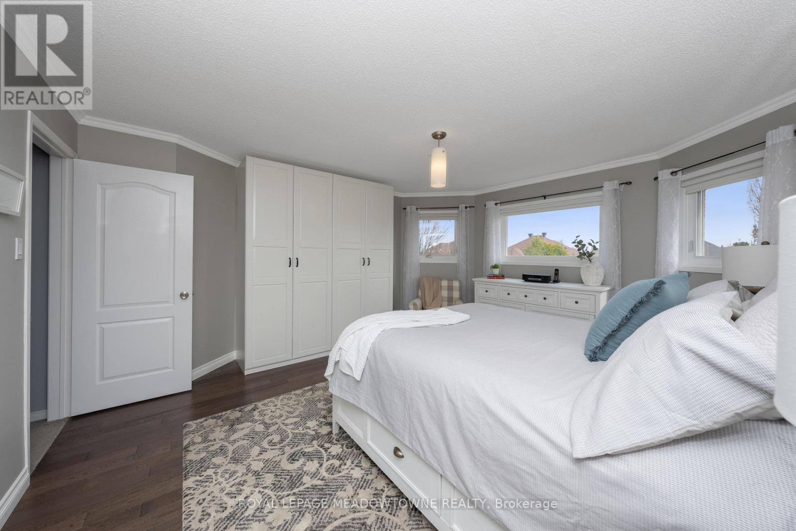 












62 HARLEY AVENUE

,
Halton Hills,




Ontario
L7G5R9


