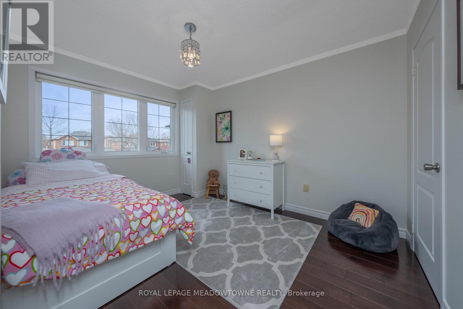 












62 HARLEY AVENUE

,
Halton Hills,




Ontario
L7G5R9

