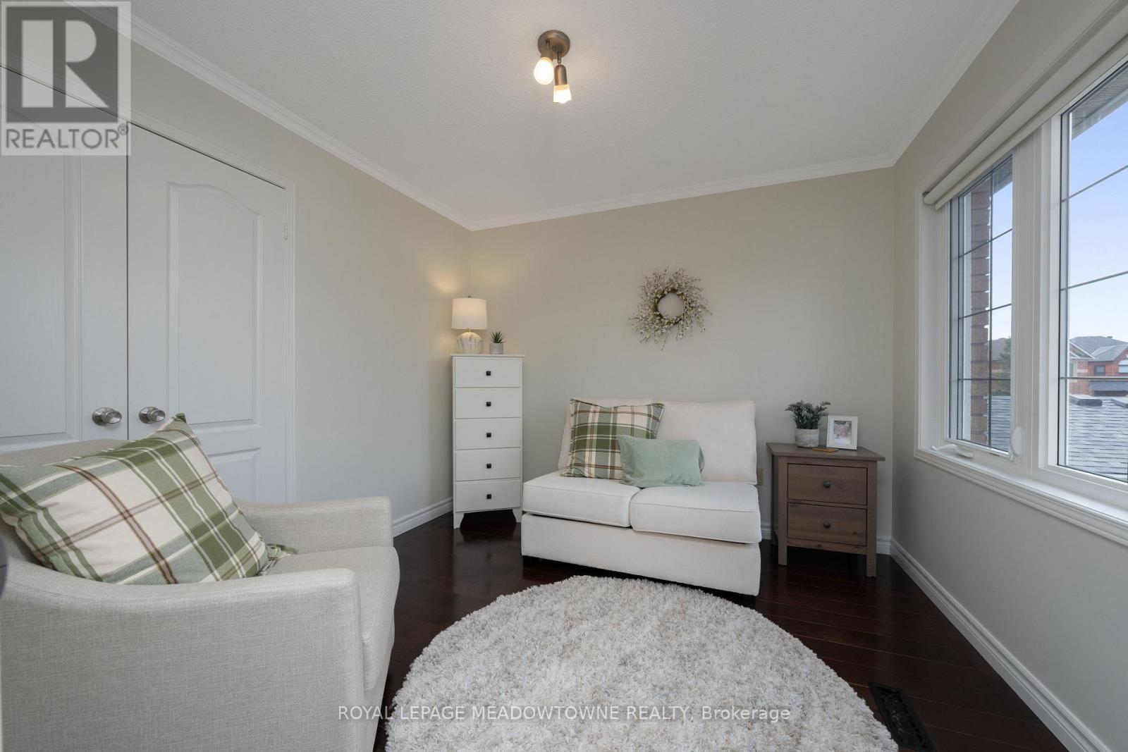 












62 HARLEY AVENUE

,
Halton Hills,




Ontario
L7G5R9

