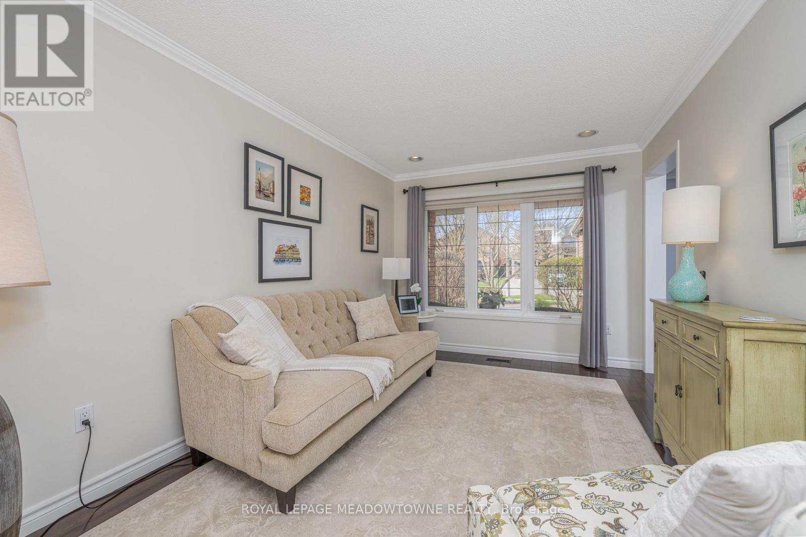 












62 HARLEY AVENUE

,
Halton Hills,




Ontario
L7G5R9

