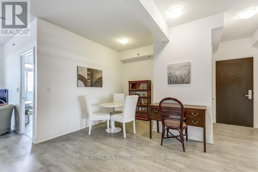 












701 - 55 SPEERS ROAD

,
Oakville,




Ontario
L6K0H9

