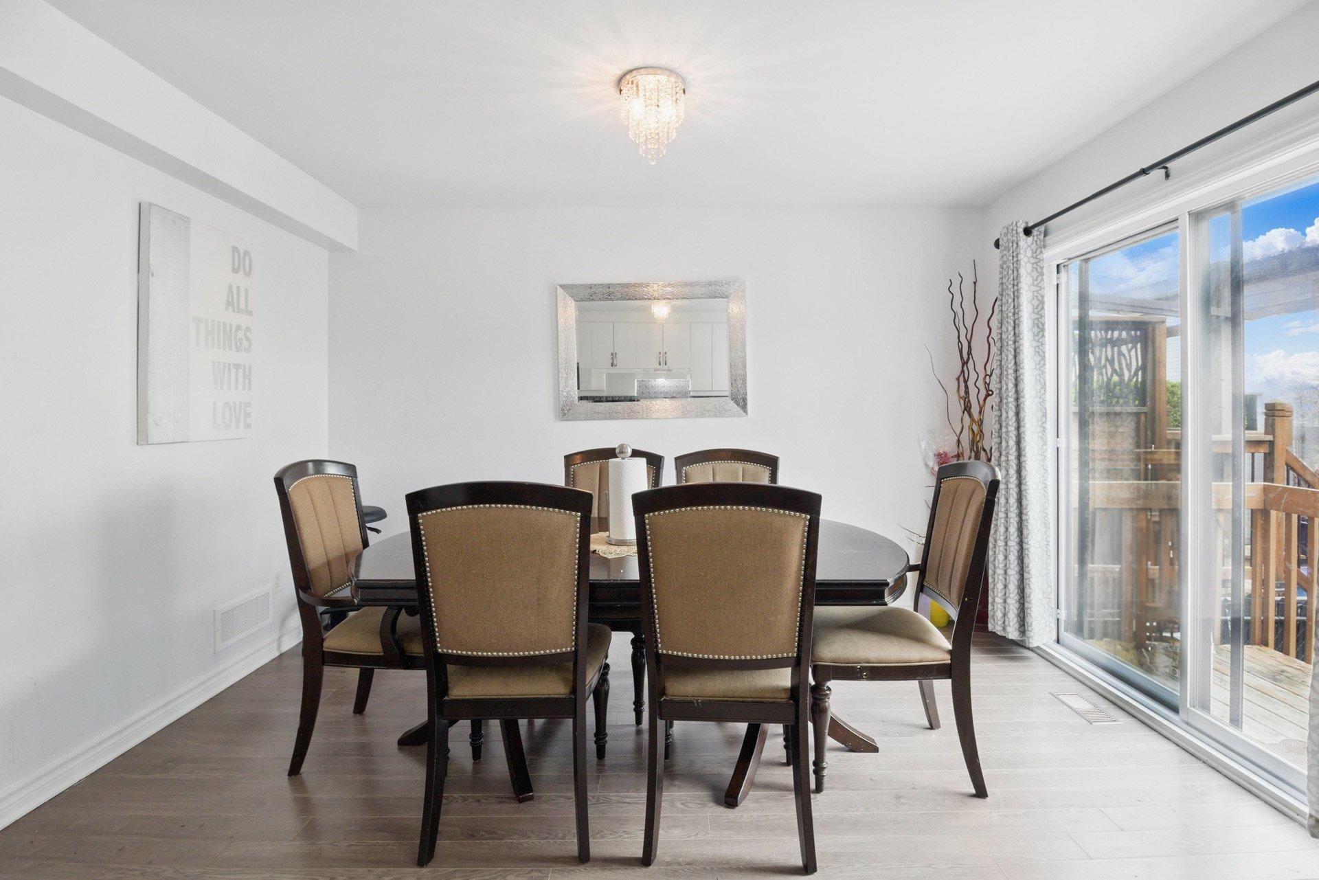 









353


Rue Jeannine-Grégoire-Ross

,
Gatineau (Gatineau),




QC
J8P0C9

