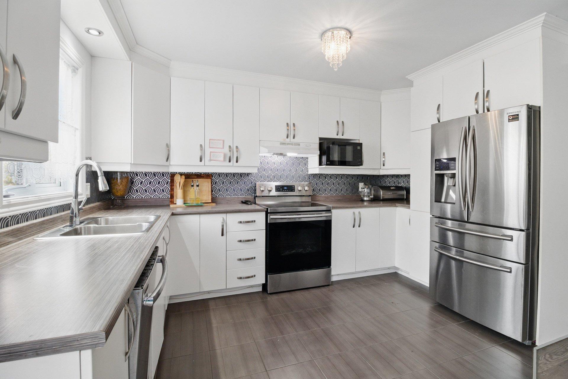 









353


Rue Jeannine-Grégoire-Ross

,
Gatineau (Gatineau),




QC
J8P0C9

