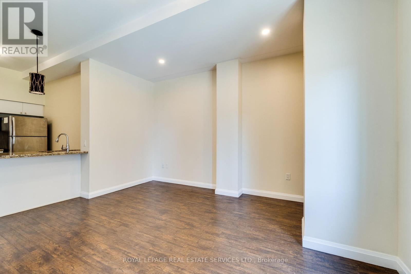 












611 - 112 KING STREET E

,
Hamilton,




Ontario
L9G3V8

