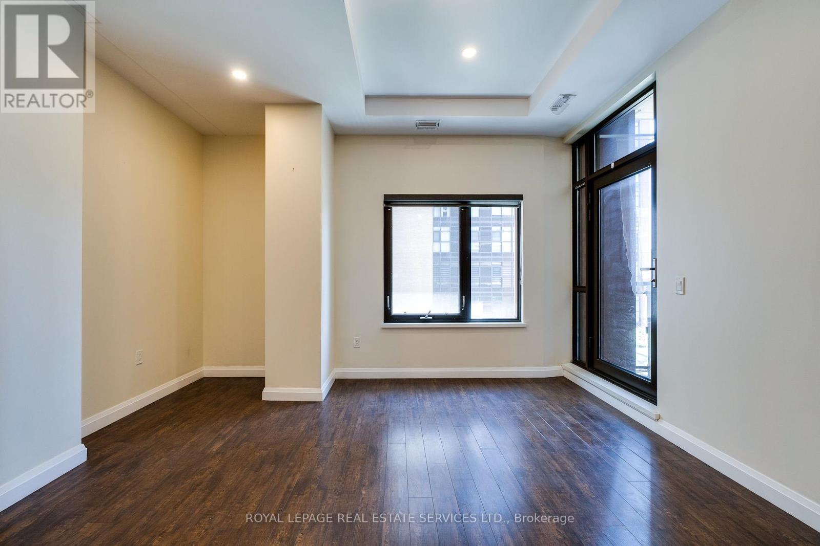 












611 - 112 KING STREET E

,
Hamilton,




Ontario
L9G3V8

