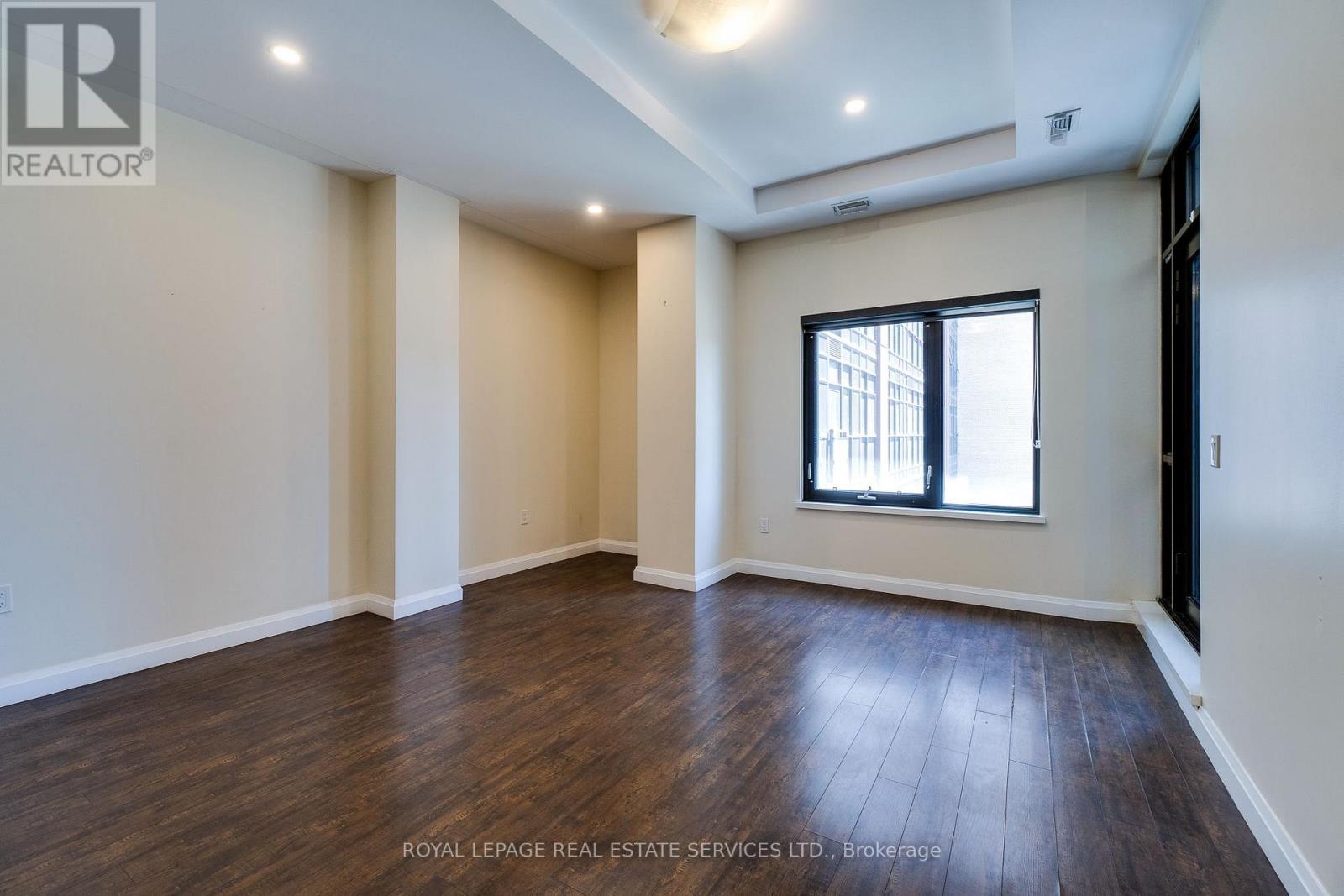 












611 - 112 KING STREET E

,
Hamilton,




Ontario
L9G3V8

