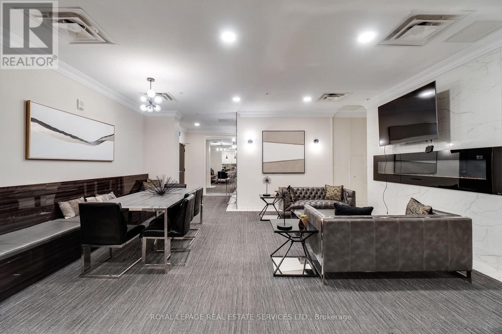 












611 - 112 KING STREET E

,
Hamilton,




Ontario
L9G3V8

