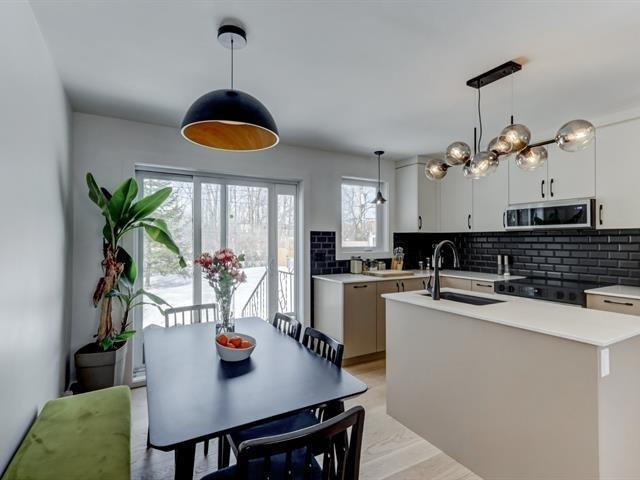 









2616


Place de Bergerac

,
Boisbriand,




QC
J7H1T6

