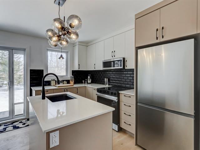 









2616


Place de Bergerac

,
Boisbriand,




QC
J7H1T6

