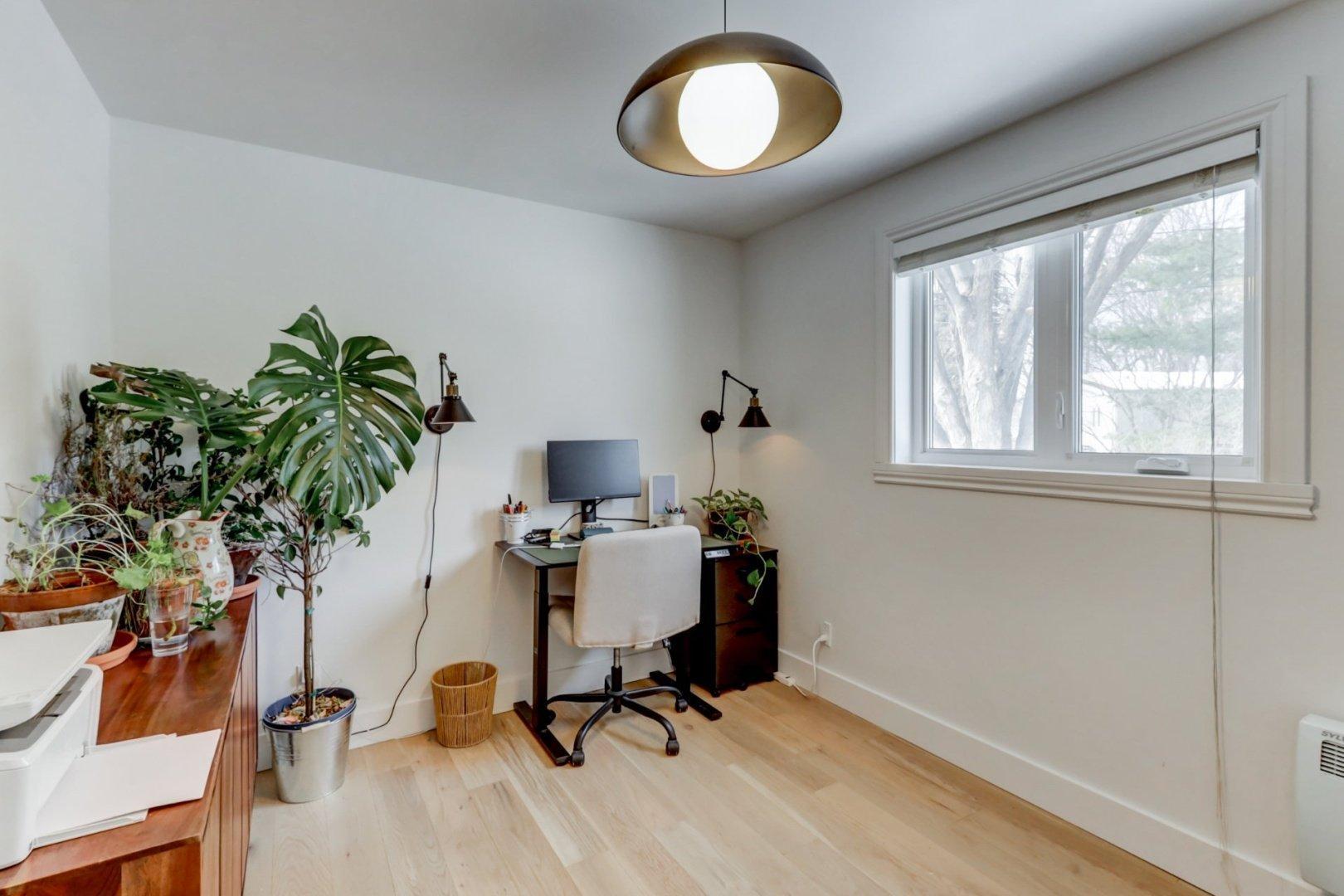 









2616


Place de Bergerac

,
Boisbriand,




QC
J7H1T6

