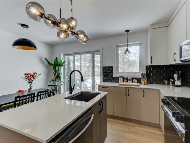 









2616


Place de Bergerac

,
Boisbriand,




QC
J7H1T6

