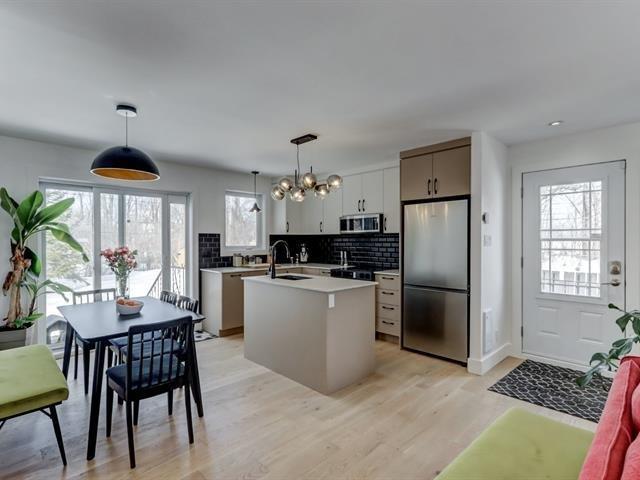 









2616


Place de Bergerac

,
Boisbriand,




QC
J7H1T6

