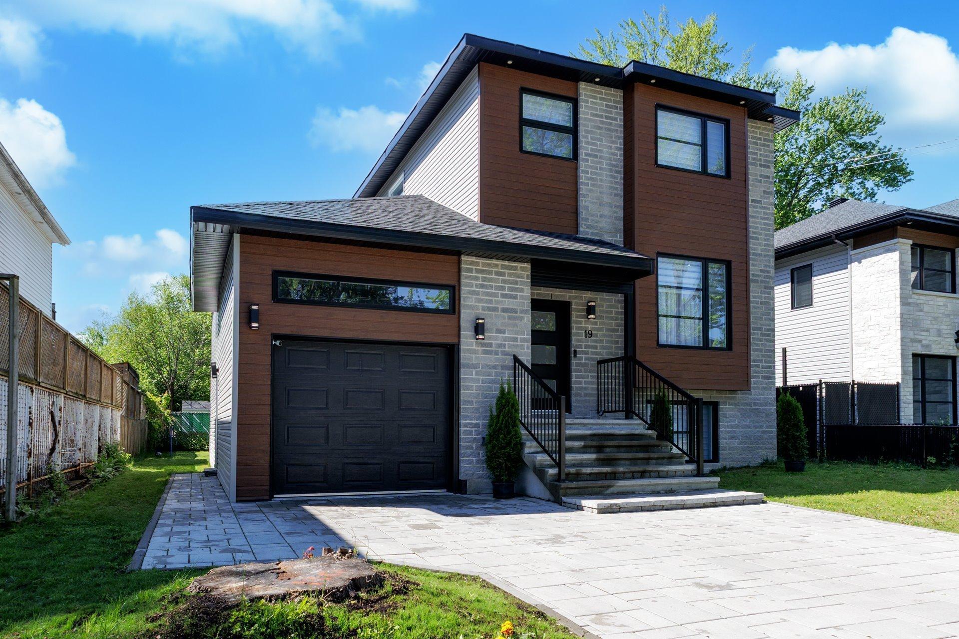 









19


8e Avenue

,
Laval (Auteuil),




QC
H7H2M2

