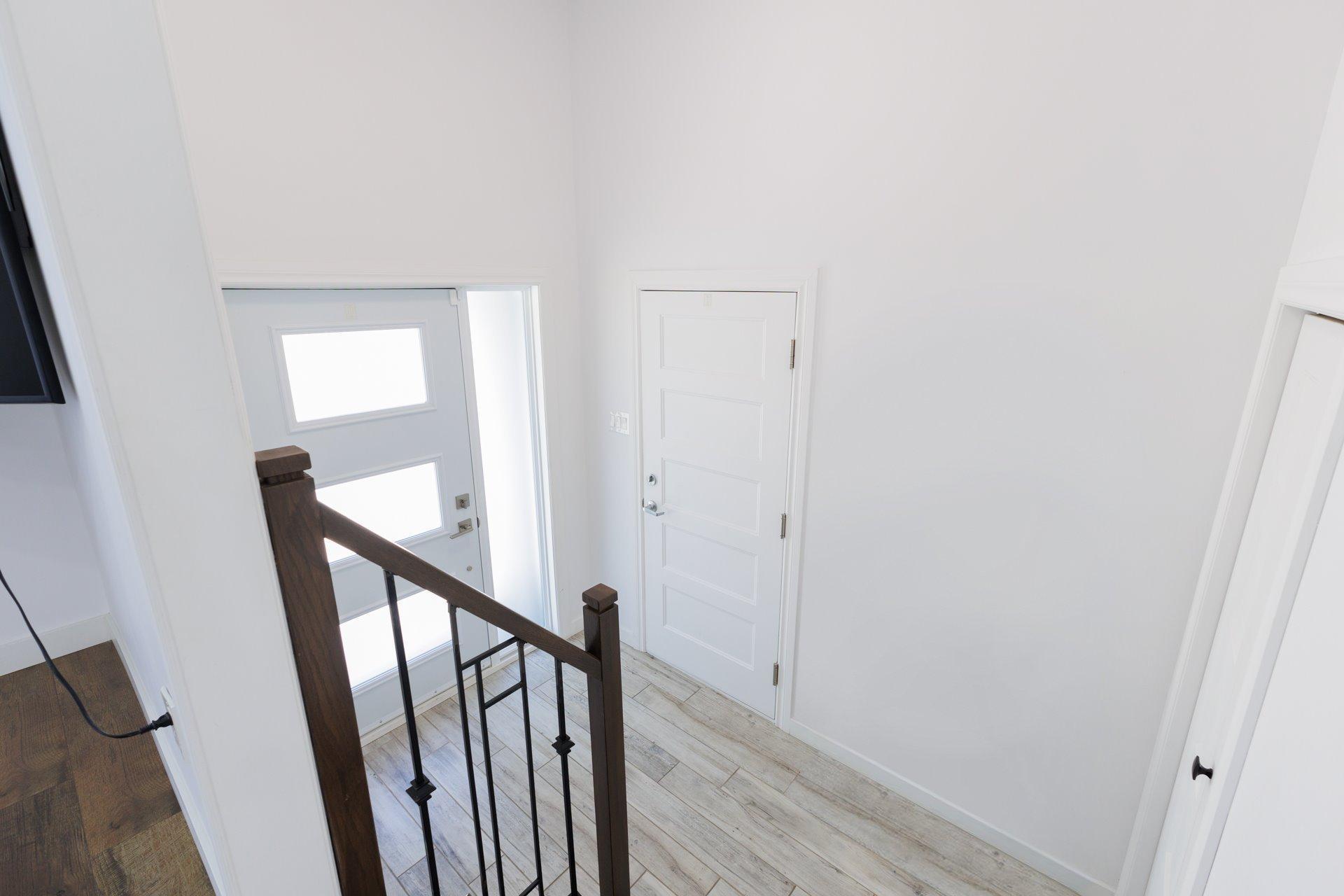 









19


8e Avenue

,
Laval (Auteuil),




QC
H7H2M2

