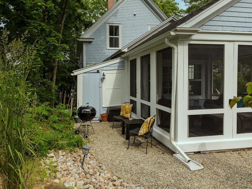 












93 Queen Street

,
Chester,




NS
B0J 1H0

