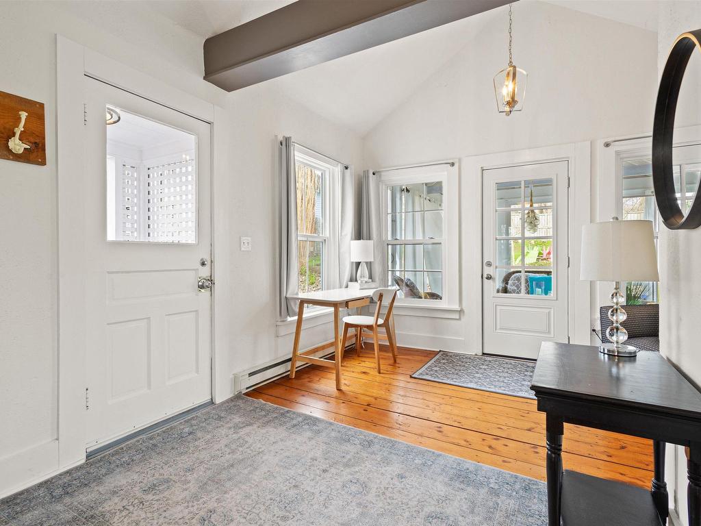 












93 Queen Street

,
Chester,




NS
B0J 1H0

