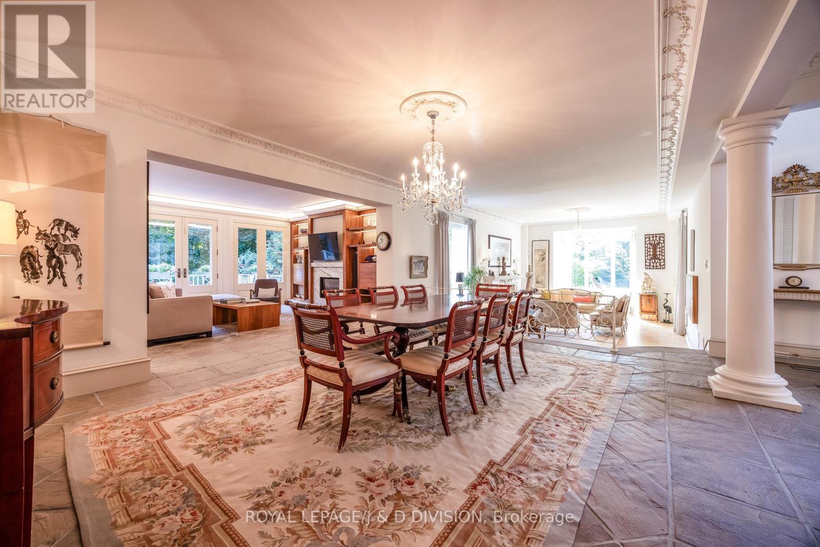 












12 FOREST GLEN CRESCENT

,
Toronto,




Ontario
M4N2E8

