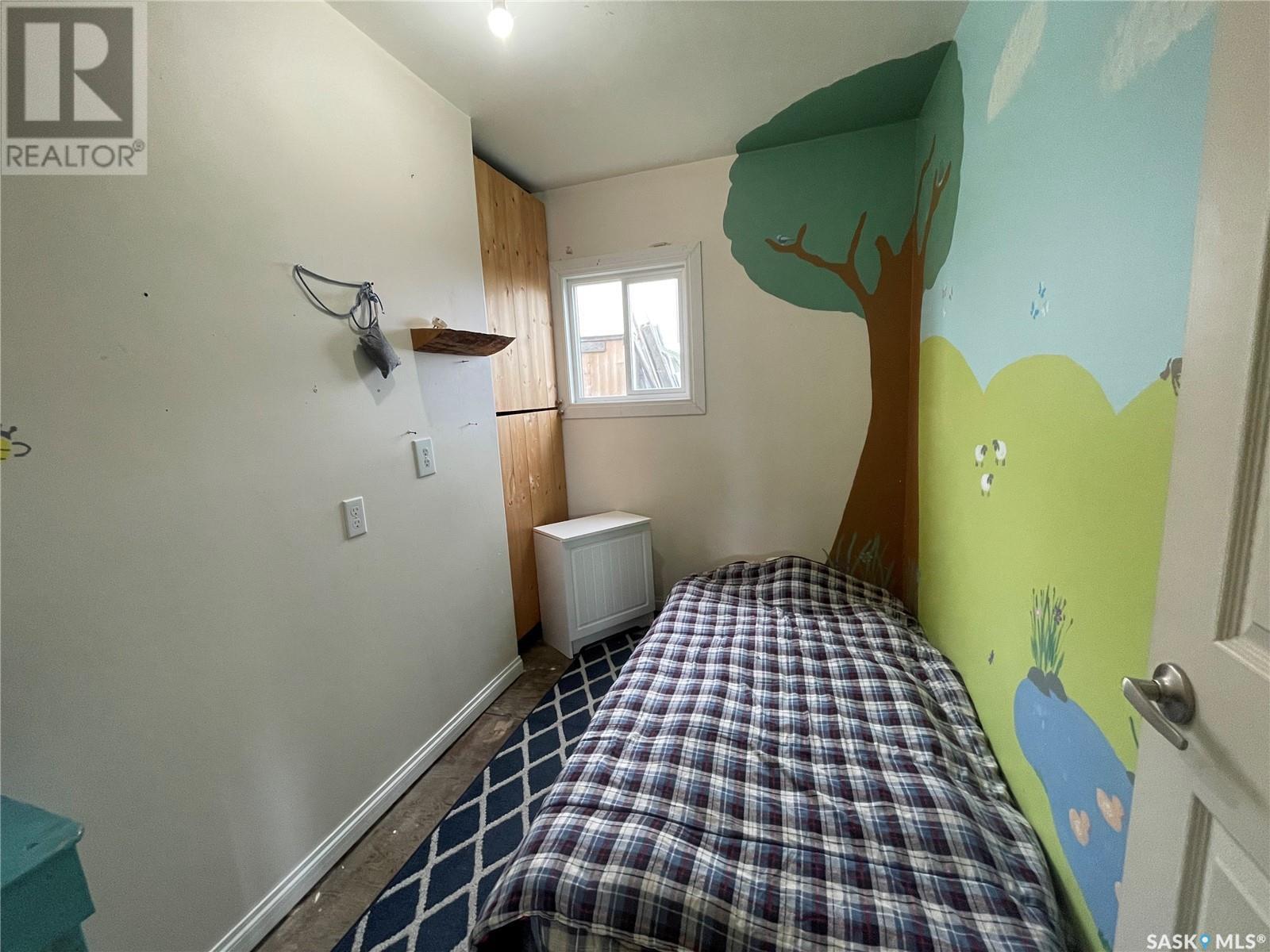 












402 Railway AVENUE

,
Brock,




Saskatchewan
S0L0H0

