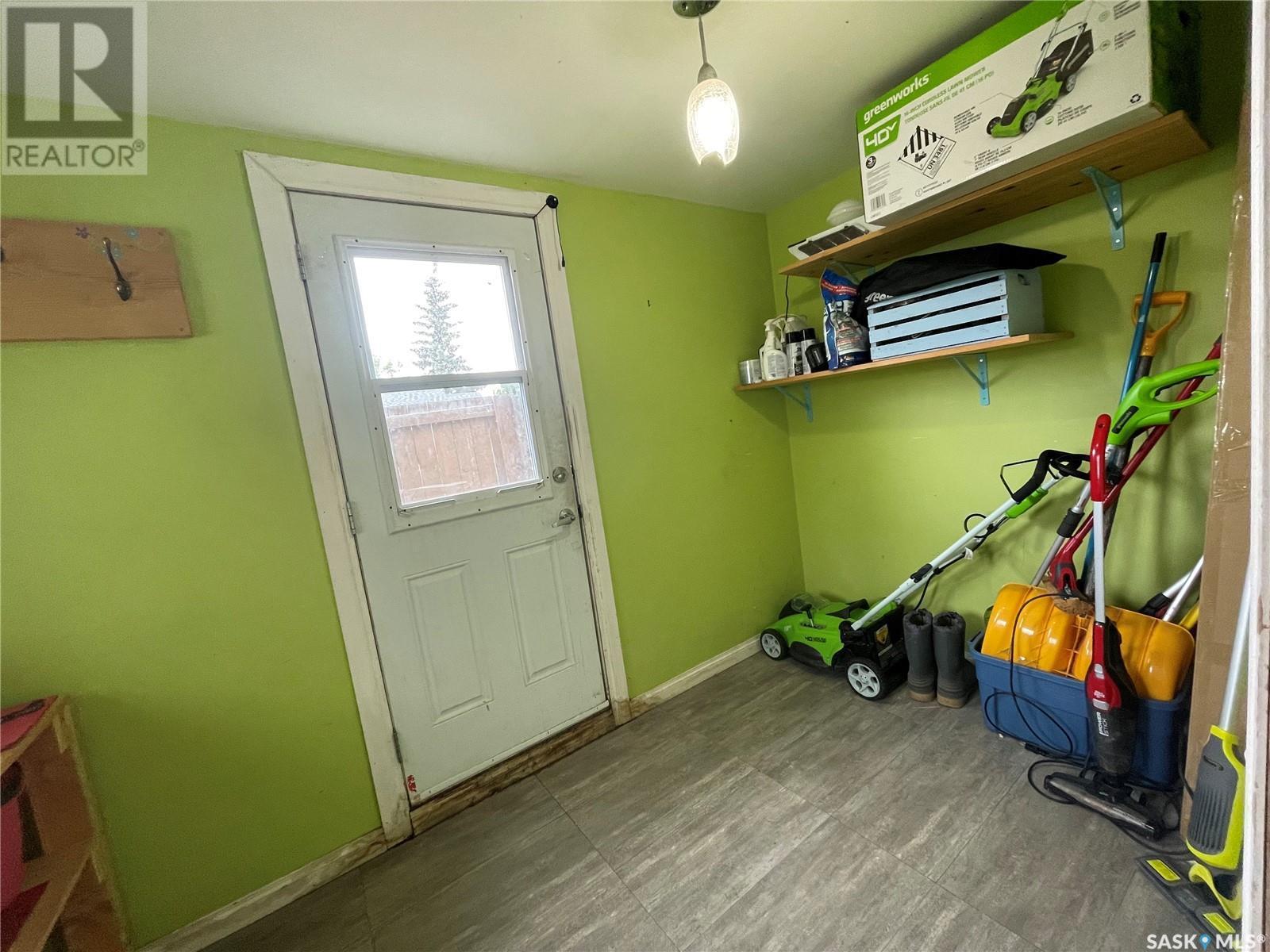 












402 Railway AVENUE

,
Brock,




Saskatchewan
S0L0H0


