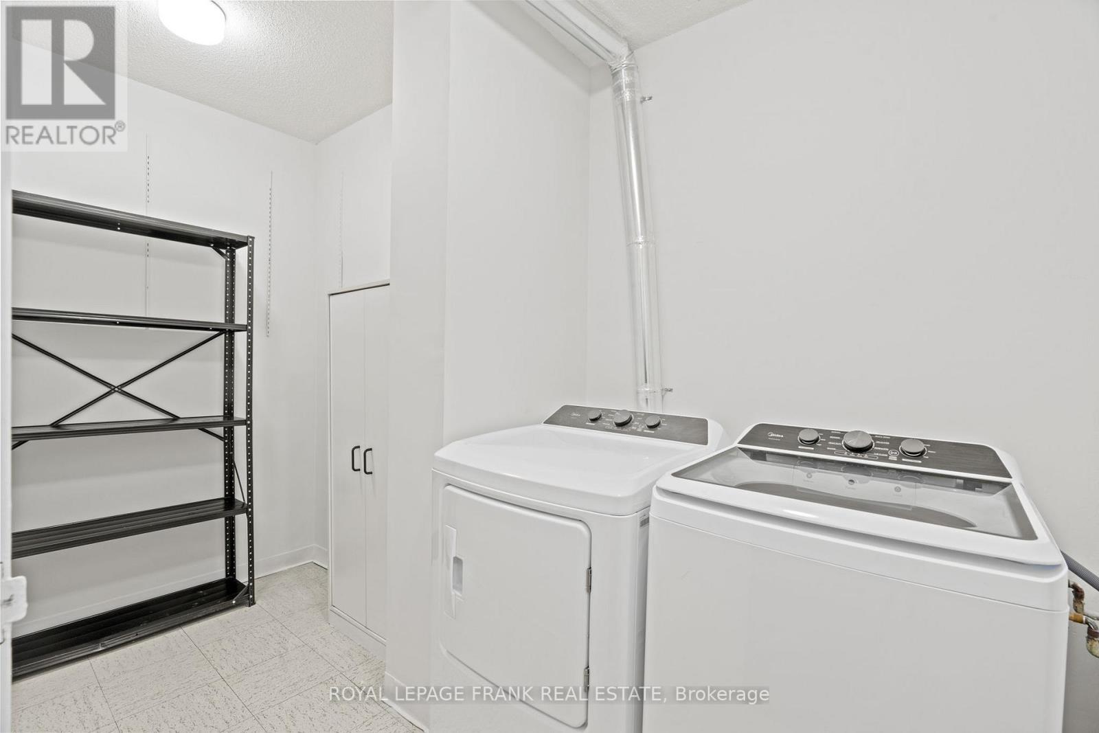 












403 - 551 THE WEST MALL

,
Toronto (Etobicoke West Mall),




Ontario
M9C1G7

