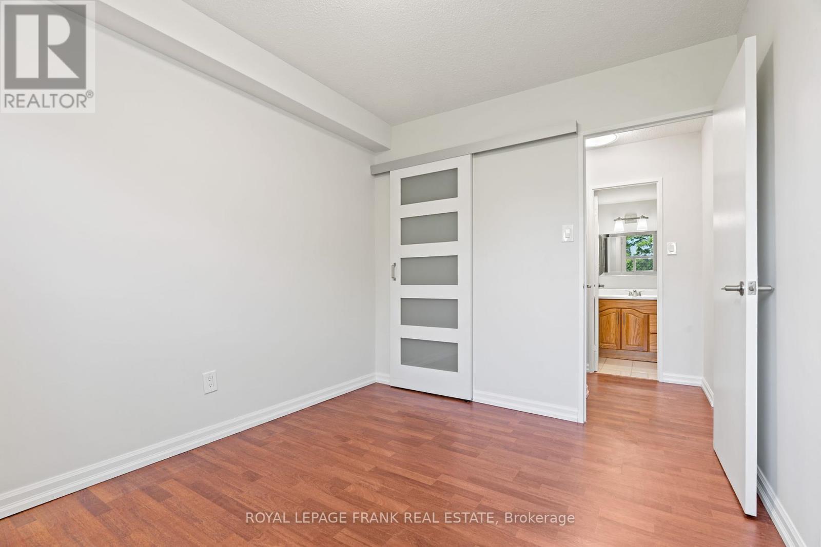 












403 - 551 THE WEST MALL

,
Toronto (Etobicoke West Mall),




Ontario
M9C1G7

