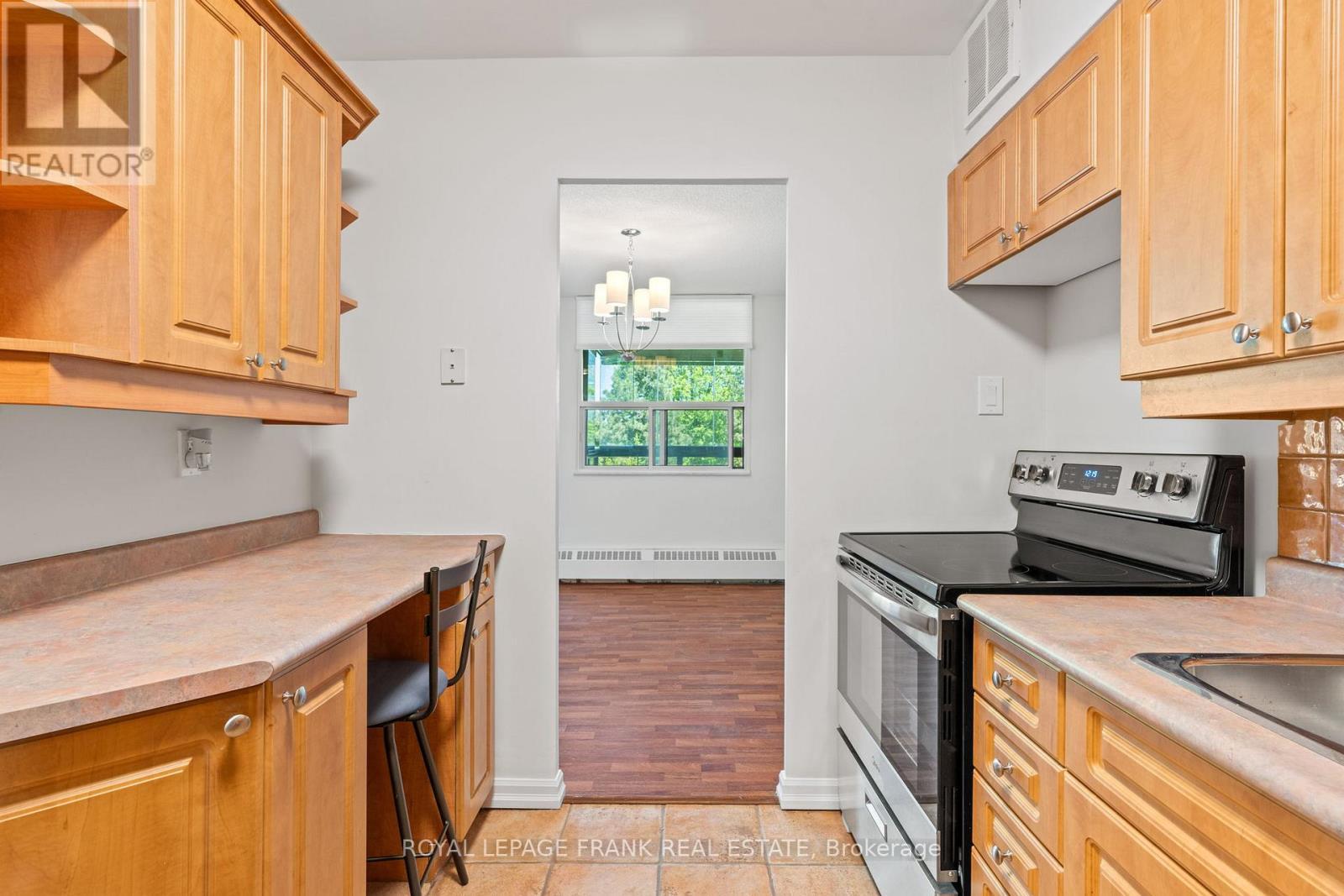












403 - 551 THE WEST MALL

,
Toronto (Etobicoke West Mall),




Ontario
M9C1G7

