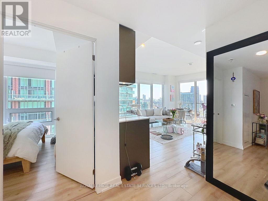 












2310 - 135 EAST LIBERTY STREET

,
Toronto,




Ontario
M6K0G7

