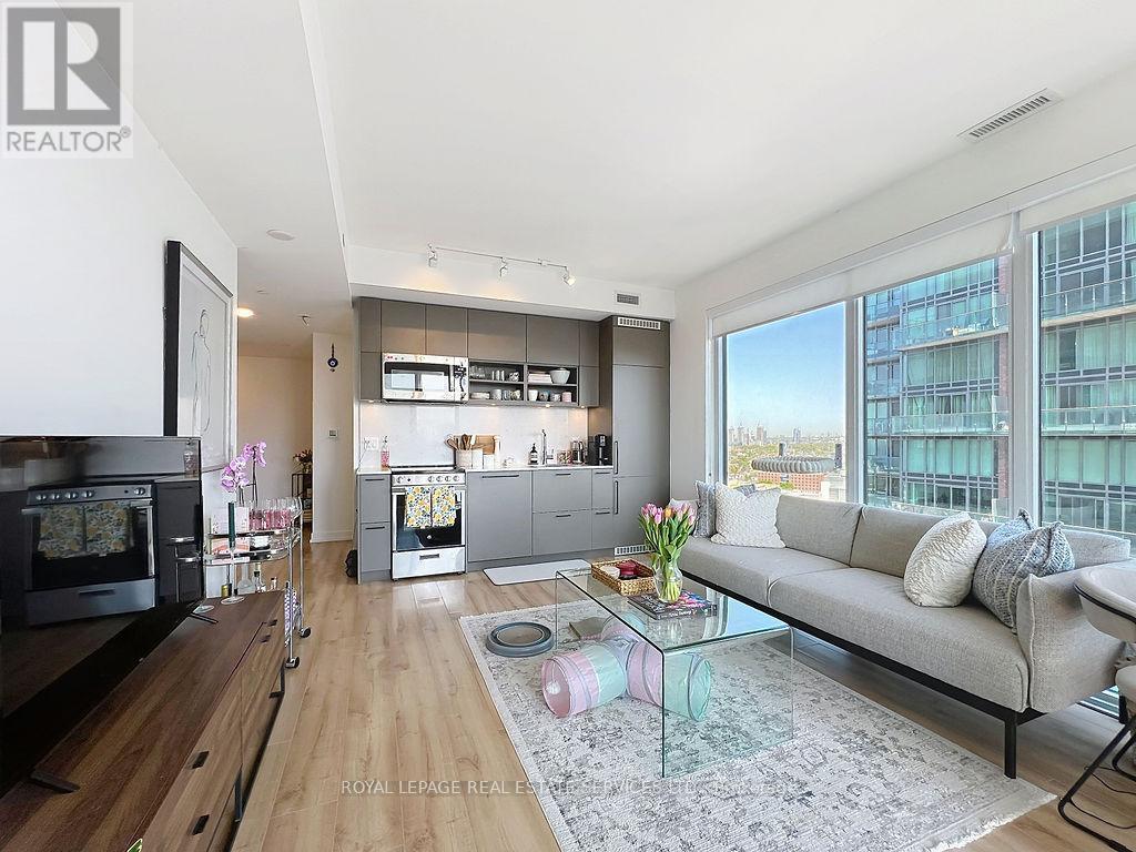 












2310 - 135 EAST LIBERTY STREET

,
Toronto,




Ontario
M6K0G7

