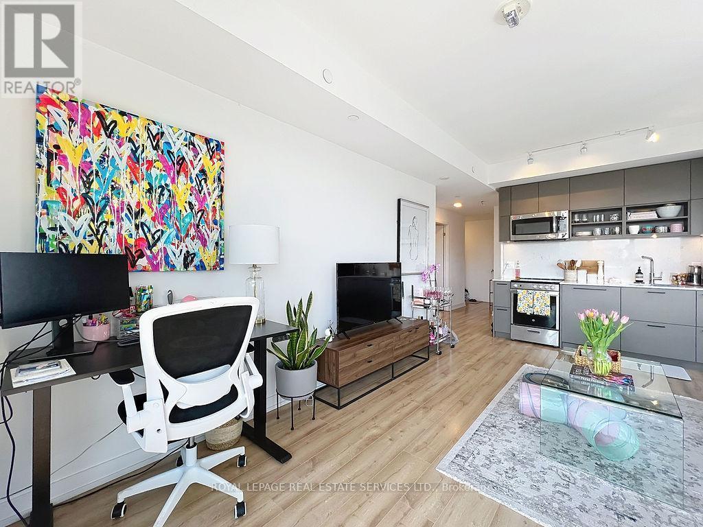 












2310 - 135 EAST LIBERTY STREET

,
Toronto,




Ontario
M6K0G7


