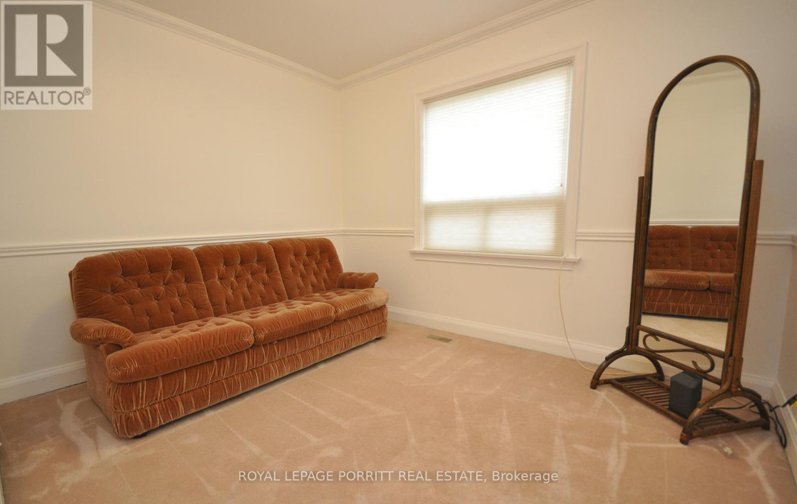 












42 ECKER DRIVE

,
Toronto,




Ontario
M8W2P4

