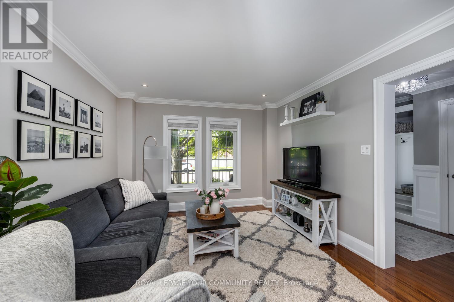 












3 BRIGGS CRESCENT E

,
Whitby,




Ontario
L1M2E8

