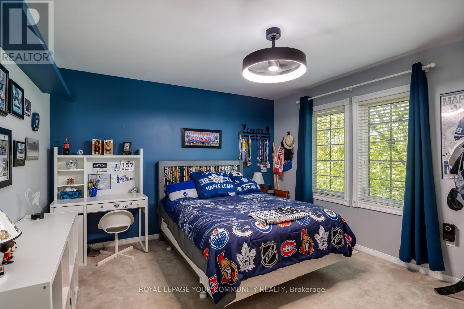 












3 BRIGGS CRESCENT E

,
Whitby,




Ontario
L1M2E8

