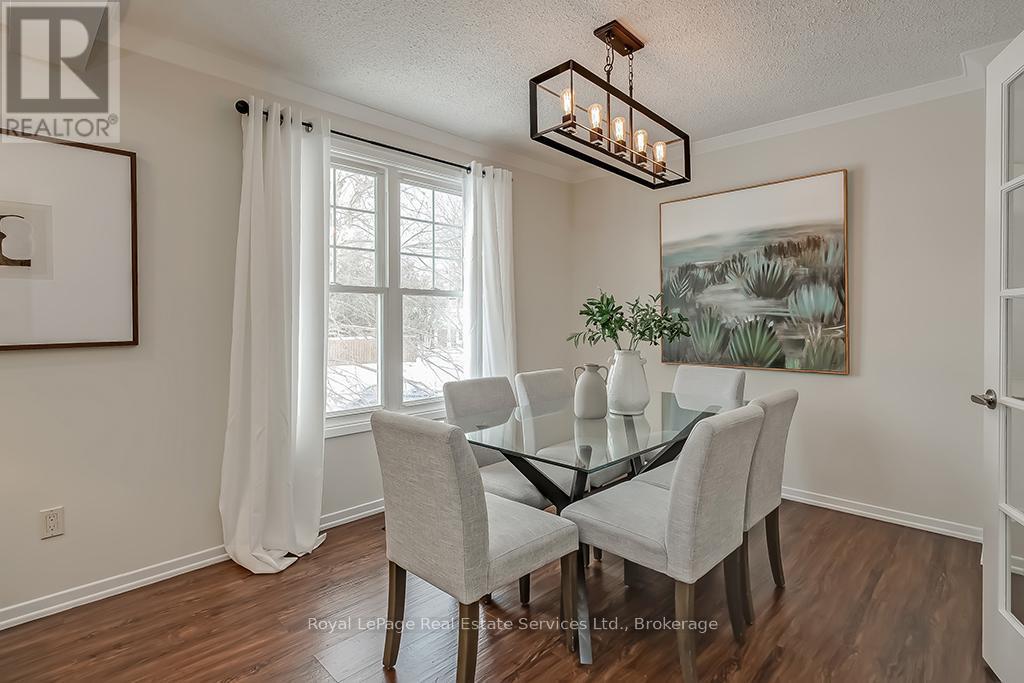 












630 OXFORD ROAD

,
Burlington (Roseland),




Ontario
L7N2R6

