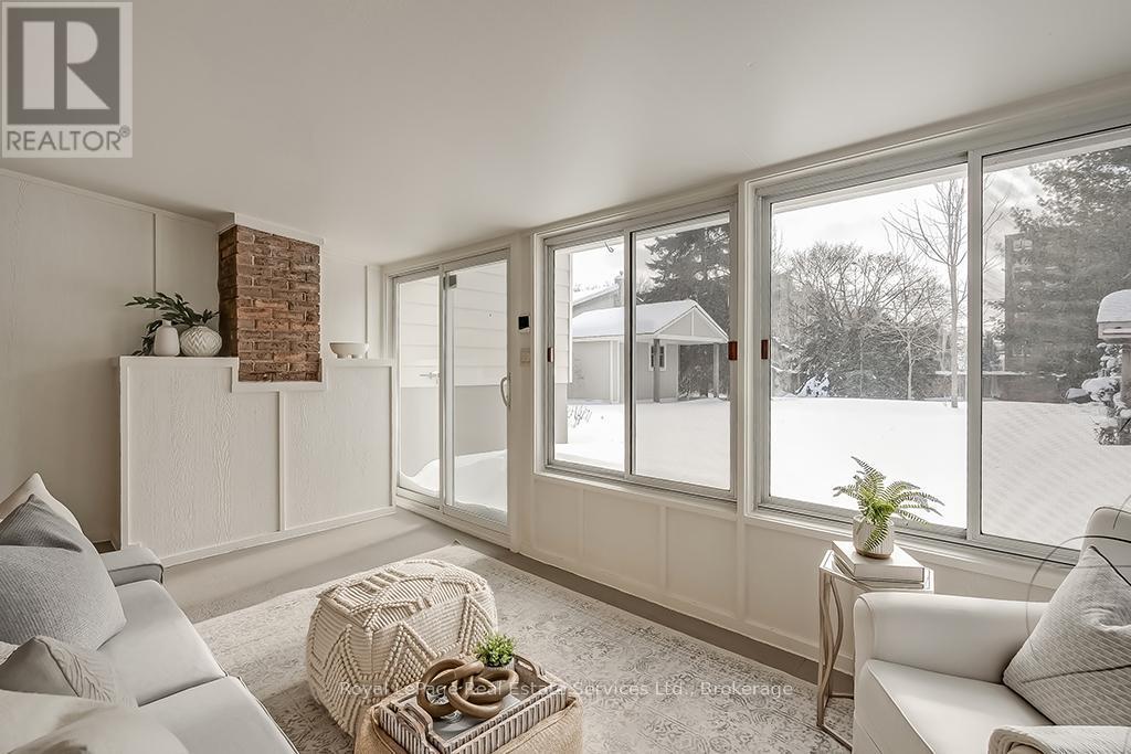 












630 OXFORD ROAD

,
Burlington (Roseland),




Ontario
L7N2R6

