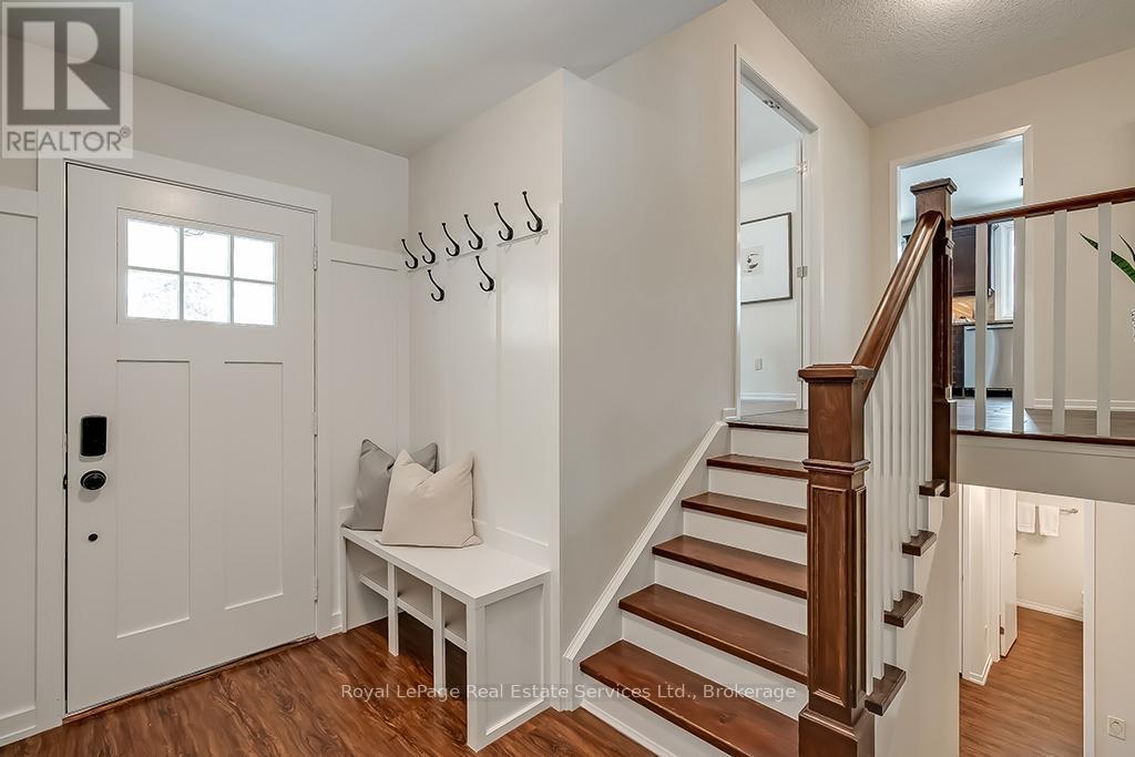 












630 OXFORD ROAD

,
Burlington (Roseland),




Ontario
L7N2R6

