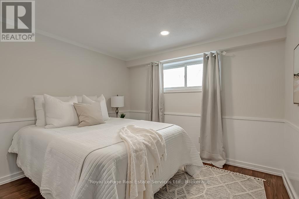 












630 OXFORD ROAD

,
Burlington (Roseland),




Ontario
L7N2R6

