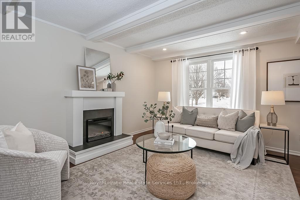 












630 OXFORD ROAD

,
Burlington (Roseland),




Ontario
L7N2R6

