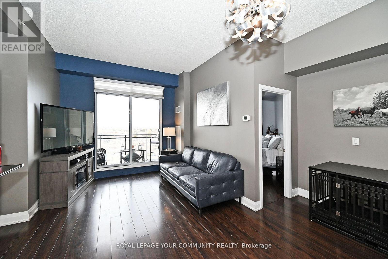 












1018 - 12 WOODSTREAM BOULEVARD

,
Vaughan,




Ontario
L4L8C3

