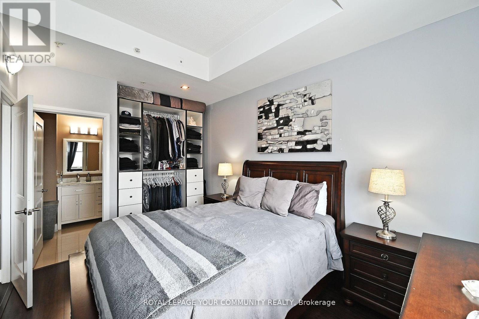 












1018 - 12 WOODSTREAM BOULEVARD

,
Vaughan,




Ontario
L4L8C3

