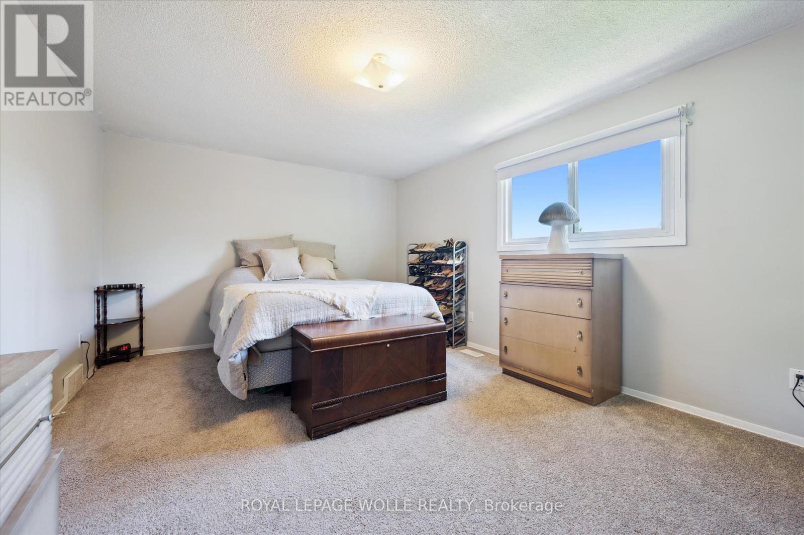 












31 DRIFTWOOD PLACE

,
Kitchener,




Ontario
N2N1W3

