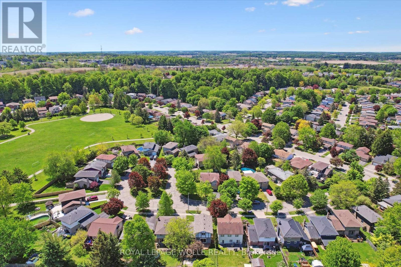 












31 DRIFTWOOD PLACE

,
Kitchener,




Ontario
N2N1W3

